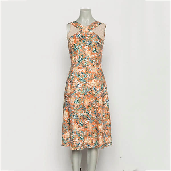 product-image-ghost-mannequin-before professional invisible mannequin product image retouching.