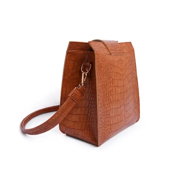 product-shadow-after Professional shadow retouching service sample.