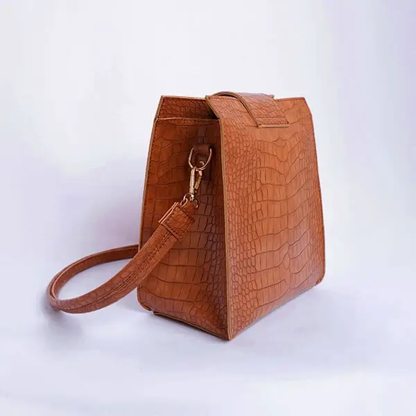 product-shadow-before Professional shadow retouching service sample.